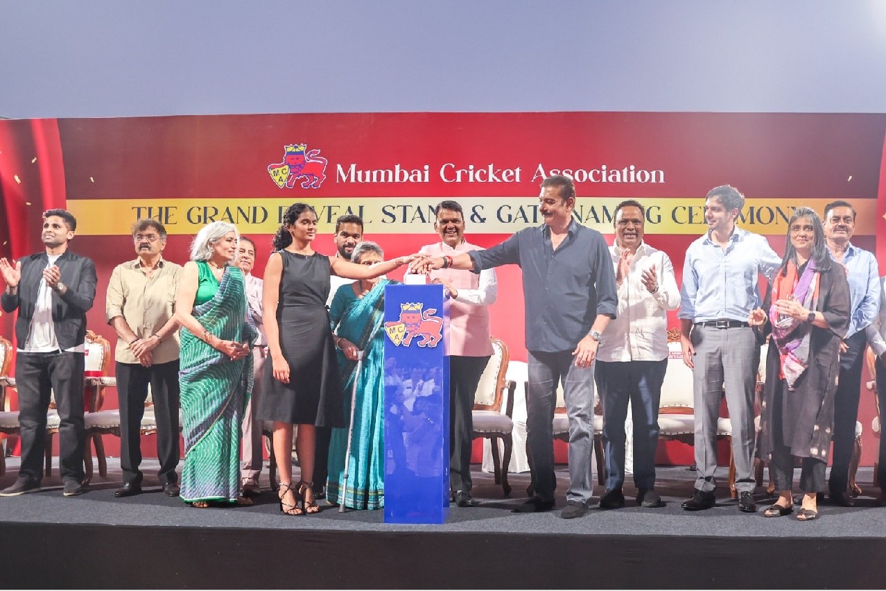 వాంఖడేలో రవిశాస్త్రి పేరుతో స్టాండ్... ఇదే నా కర్మభూమి అంటూ భావోద్వేగం