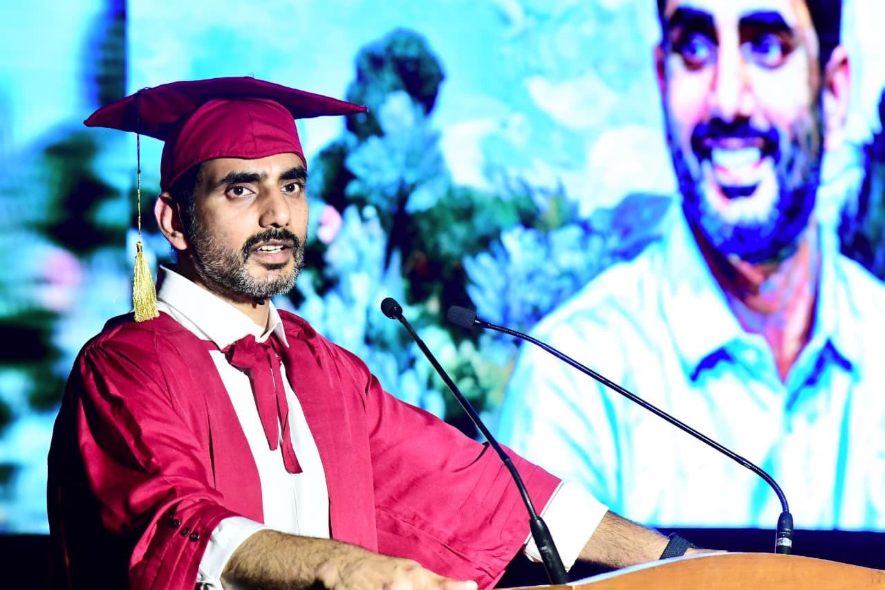 ట్రెండ్ ను ఫాలో కావొద్దు... సవాళ్లను స్వీకరించండి: బెంగళూరులో నారా లోకేశ్