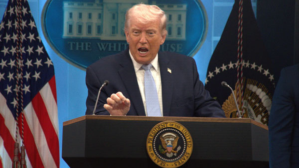 హ‌ర్మూజ్ జలసంధిని క్లియర్ చేస్తున్నాం: ట్రంప్ కీలక ప్రకటన