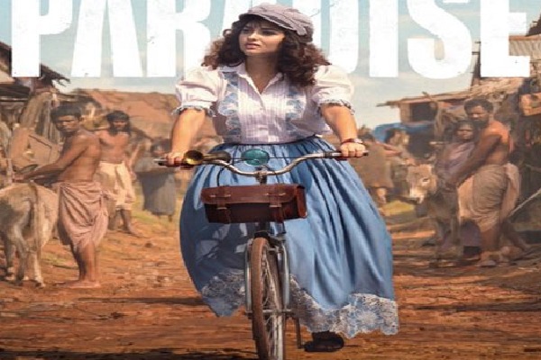 'ది ప్యారడైజ్' నుంచి హీరోయిన్ ఫస్ట్ లుక్.. రెట్రో లుక్‌లో కయాదు లోహర్ అదుర్స్‌!