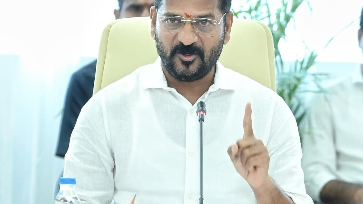 జనాభా ఆధారంగా లోక్ సభ సీట్లను పెంచాలని బీజేపీ చూస్తోంది: రేవంత్ రెడ్డి