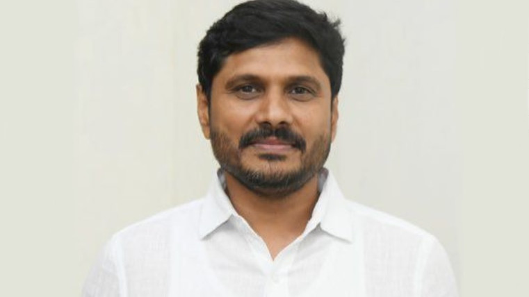 పూడి శ్రీహరి అరెస్ట్... హైకోర్టులో లంచ్ మోషన్ పిటిషన్ వేయనున్న వైసీపీ