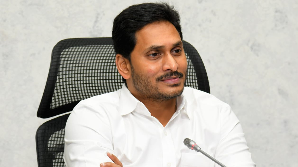 Jagan Reaches Juvaladinner in Nellore District