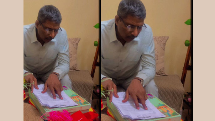 Techies Father Reads Amazon Offer Letter Emotional Moment Goes Viral