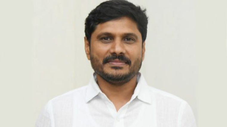 Shock to Pudi Srihari High Court remands YSRCP leaders