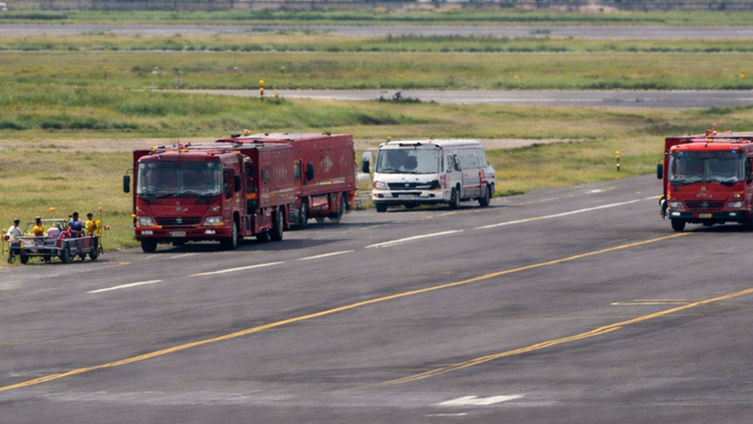 Pune Airport Flight Accident Causes Cancellations
