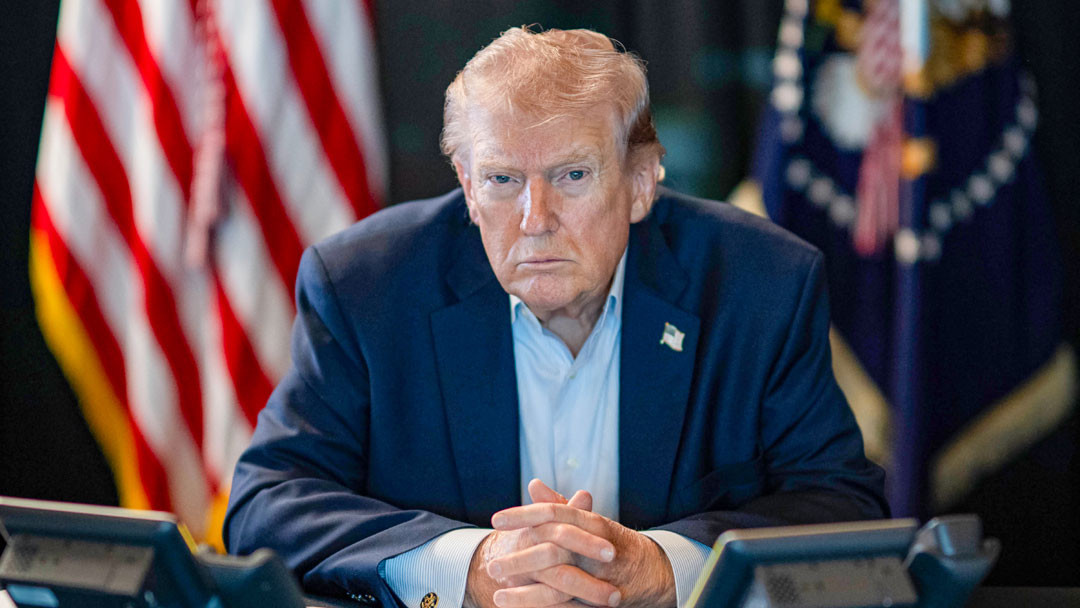 Will start dropping bombs again Trump Warns Iran Again