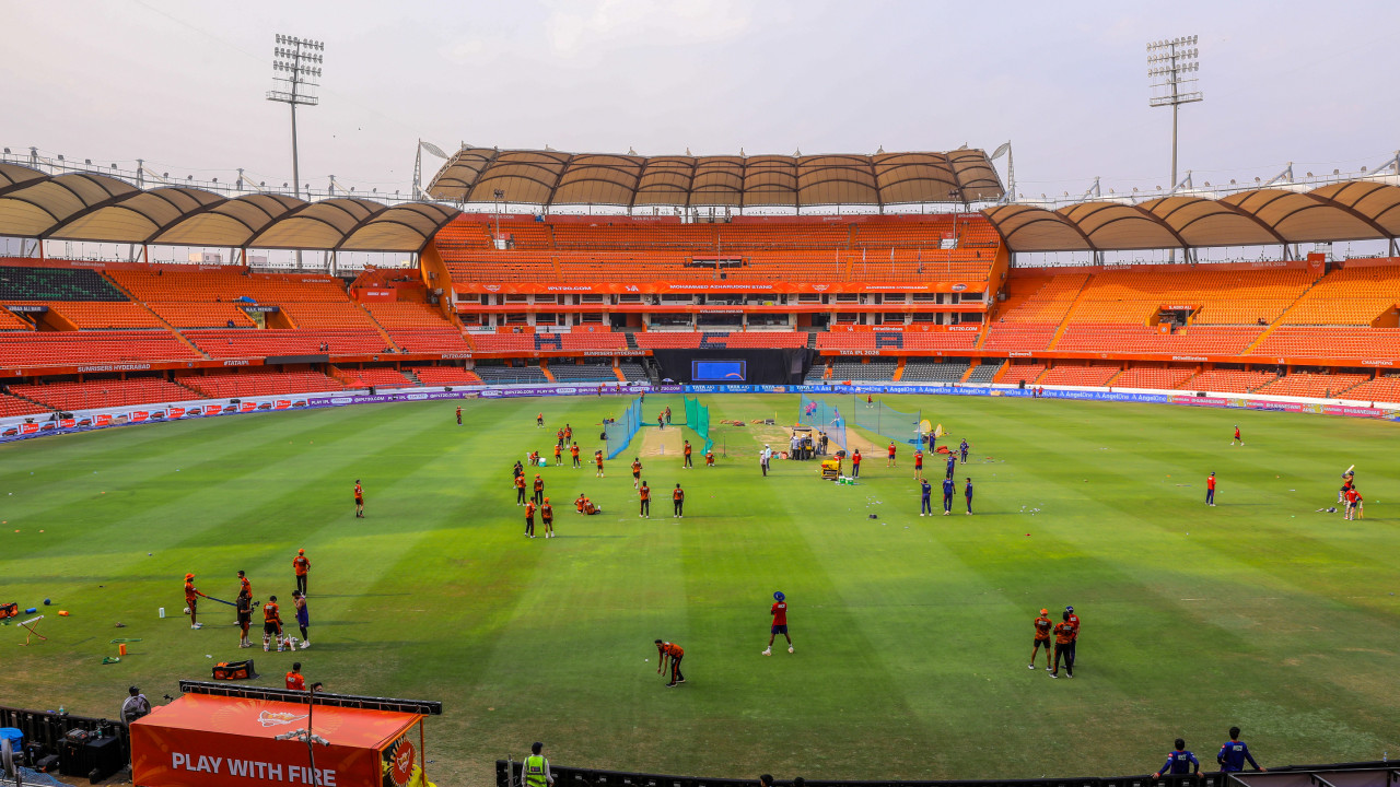 Sunrisers Hyderabad to bat first after Chennai won the toss