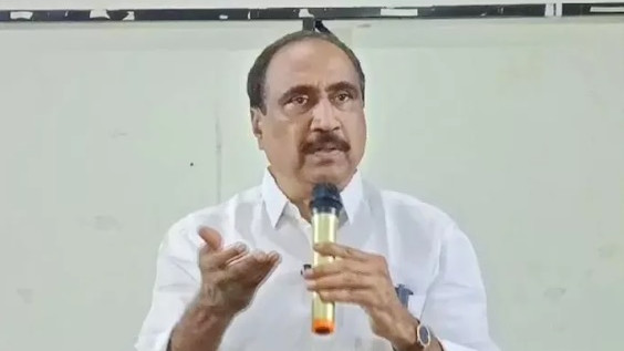 Sanjay Kumar fires on KTR