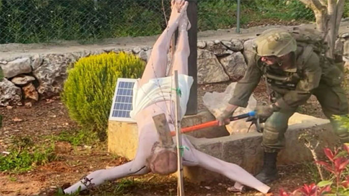 Israel Soldier Vandalizes Jesus Statue in Lebanon