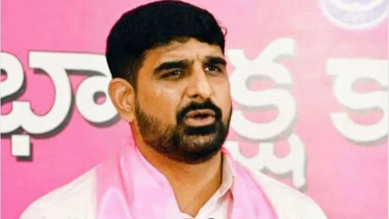 Kaushik Reddy warning to govt