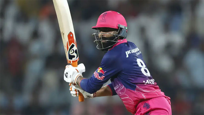 Ravindra Jadeja scored 43 not out off 29 to give RR something to fight on Lucknow Super Giants