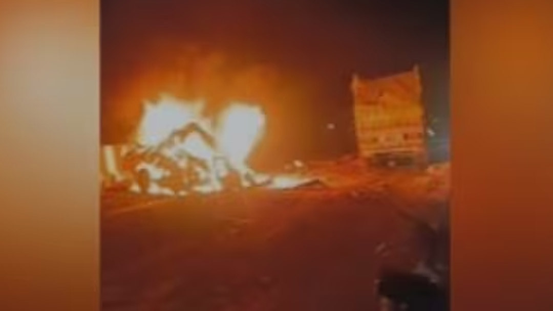 Mirzapur Road Accident 11 Passengers Burned Alive in Truck Collision