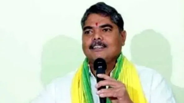 AP Legislature Council Chariman rejects Jayamangala Venkataramana resignation