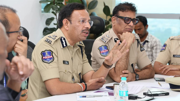 Hyderabad Police Commissioner urges banks to ensure zero mule accounts