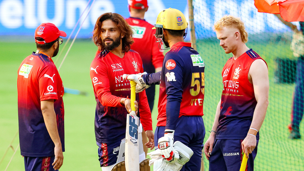 RCB won the toss against Gujarat Titans in Chinnaswamy Stadium