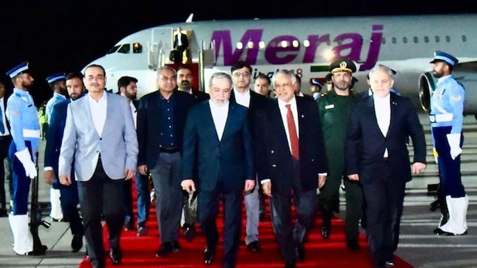 No Iran US talks planned Tehran says engagement via Pakistan as delegation arrives