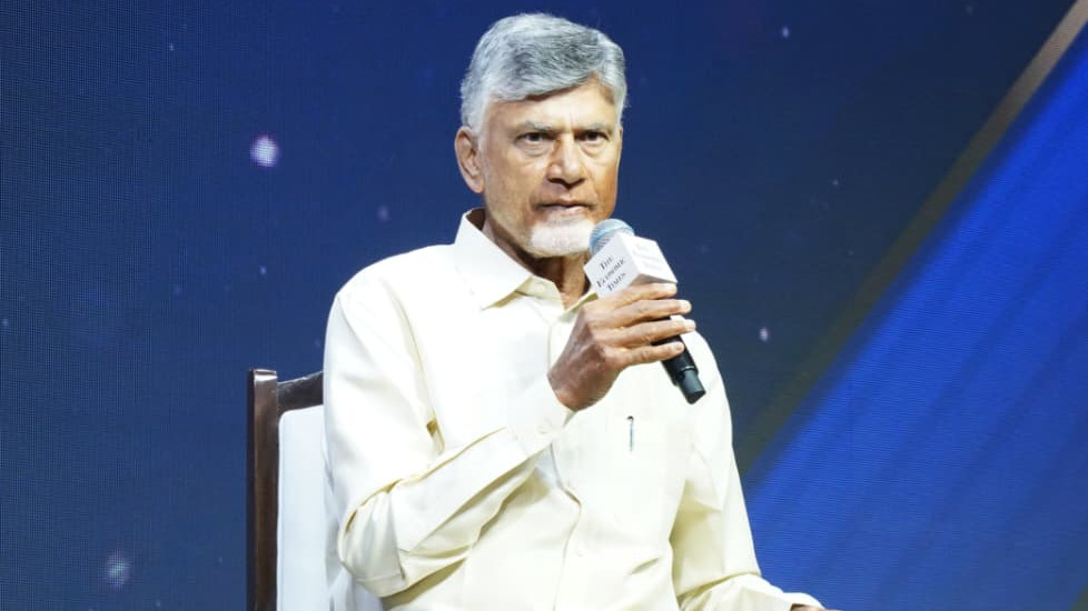 Chandrababu Naidu Says Building Amaravati Is a Lucky Opportunity after Cyberabad 