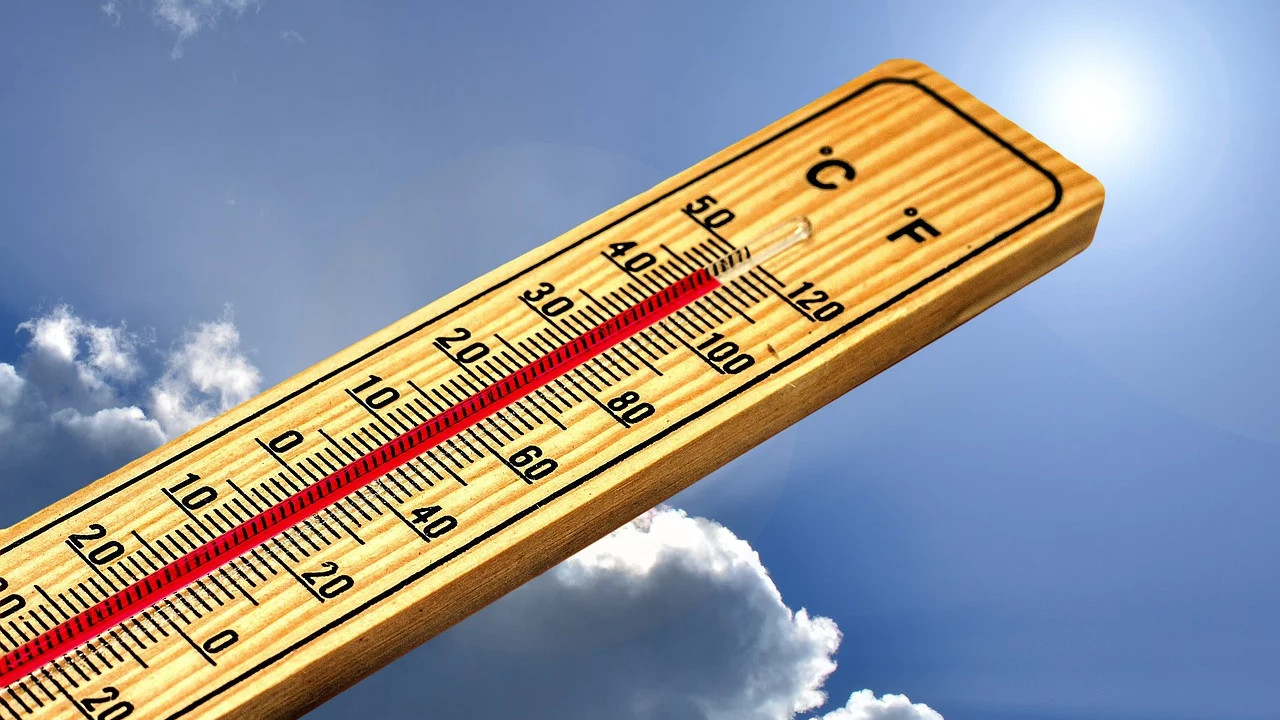 Swiggy Instamart sees surge in cooling product orders amid heat wave