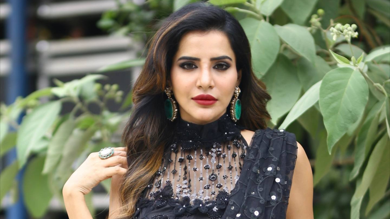 Ashu Reddy Controversy Her Father Reacts