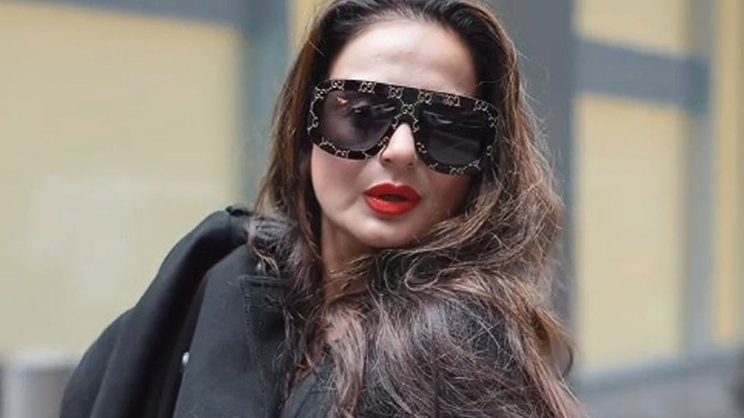 Ameesha Patel Indira Gandhi fixed my parents wedding date