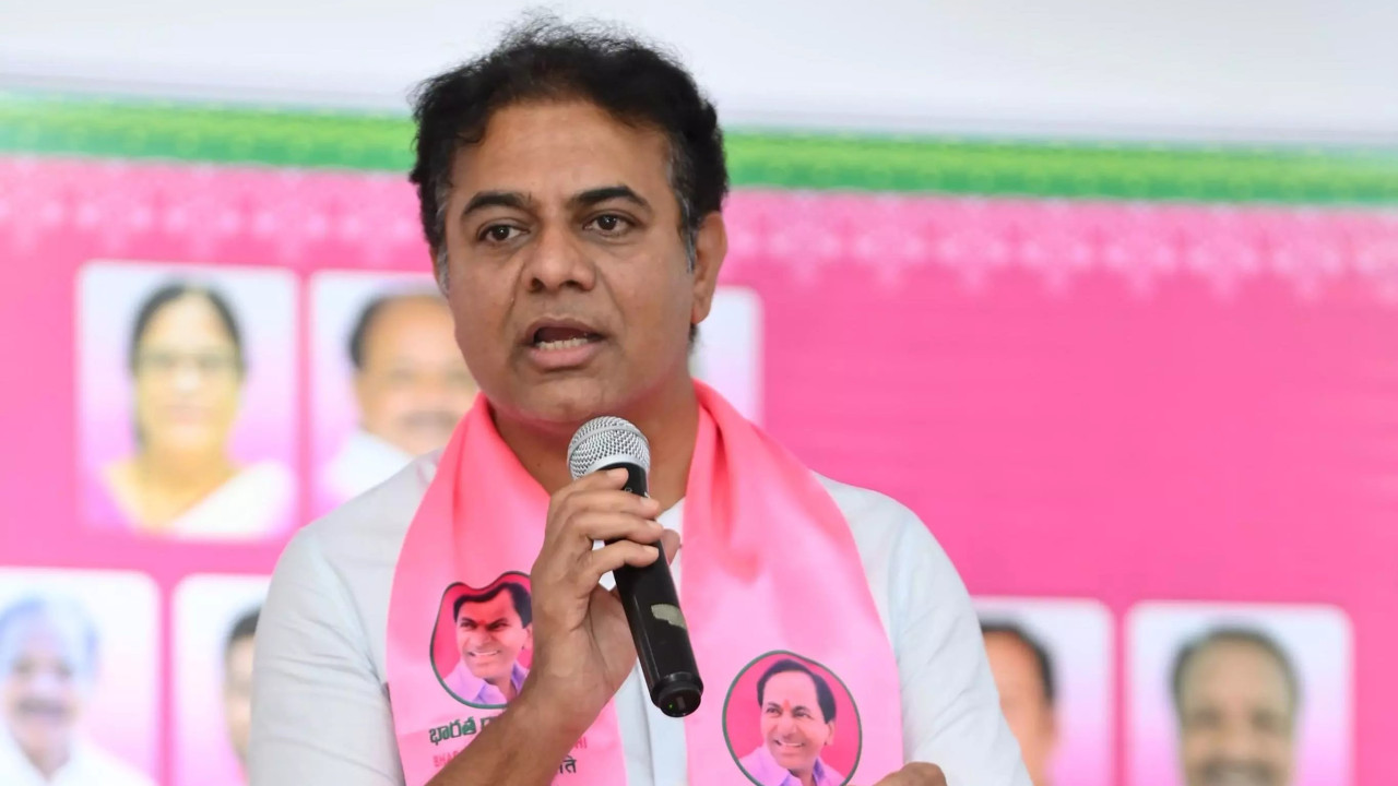KTR responds on Kavitha party