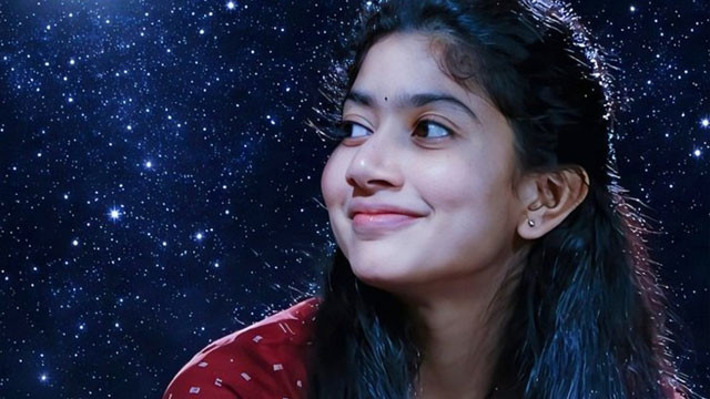 Sai Pallavi Tears Up at First Hindi Movie Event