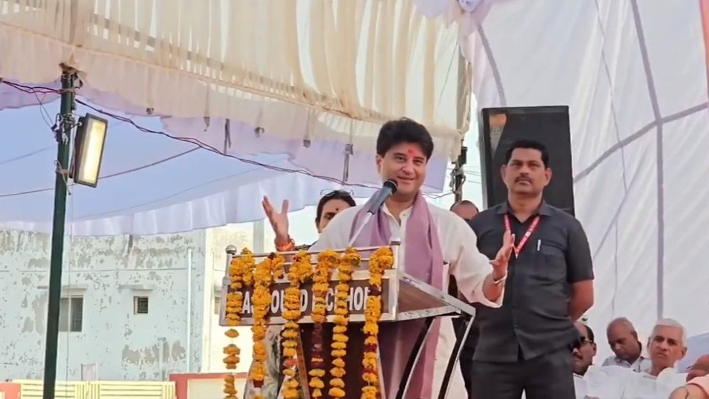 Jyotiraditya Scindias Hack To Beat The Summer Heat