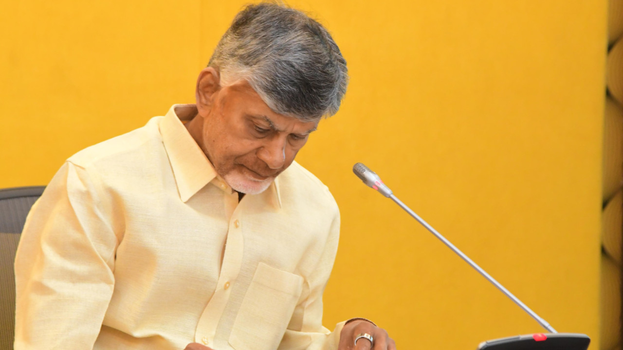 Chandrababu Naidu Jokes Disrupt Comedian Sharath Udays Show