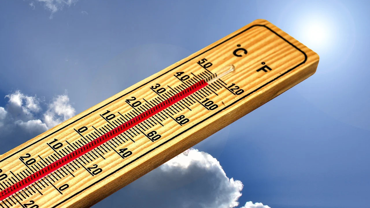 Summer heatwave and rains happens in Andhra Pradesh