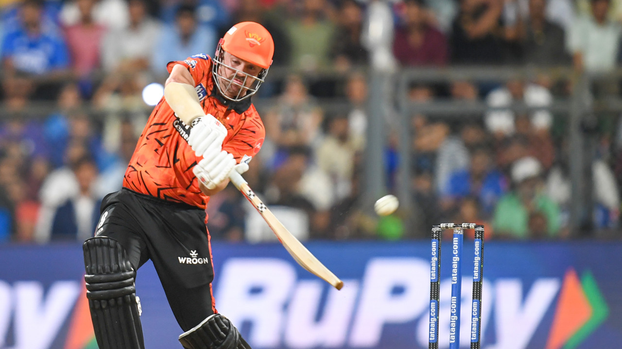 SRH sensational victory over MI by chasing down 244 runs