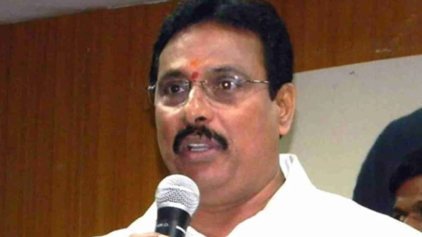 Kavitha started party due to family disputes says Danam Nagender