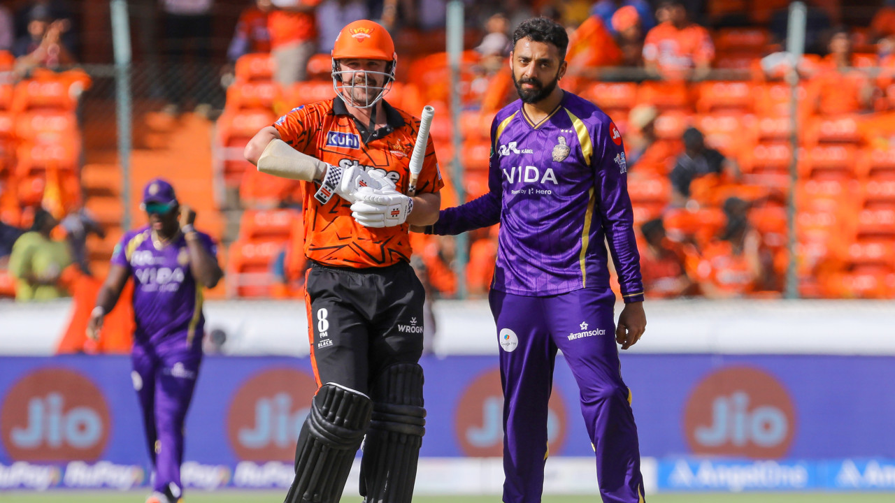 Sunrisers Hyderabad Disappoints in Uppal Simple Target for KKR