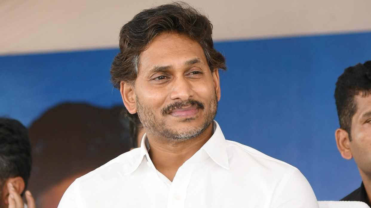 Jagan Congratulates Vijay Expresses Sympathy to Didi on Election Results