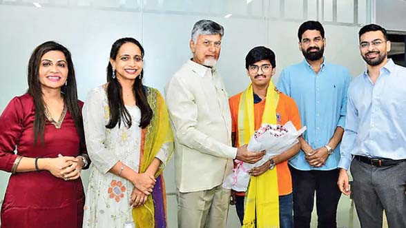 Chandrababu Naidu Congratulates JEE Mains Toppers