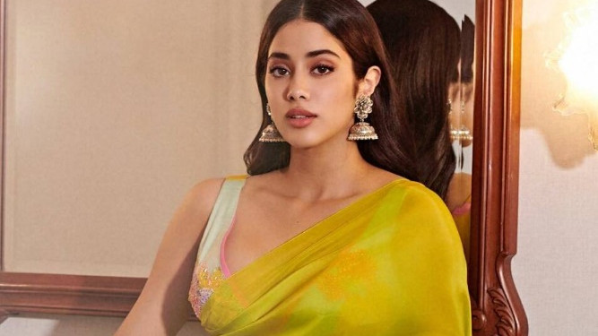 Janhvi Kapoor Team Fires Media for Distorting Alcohol Habit Comments