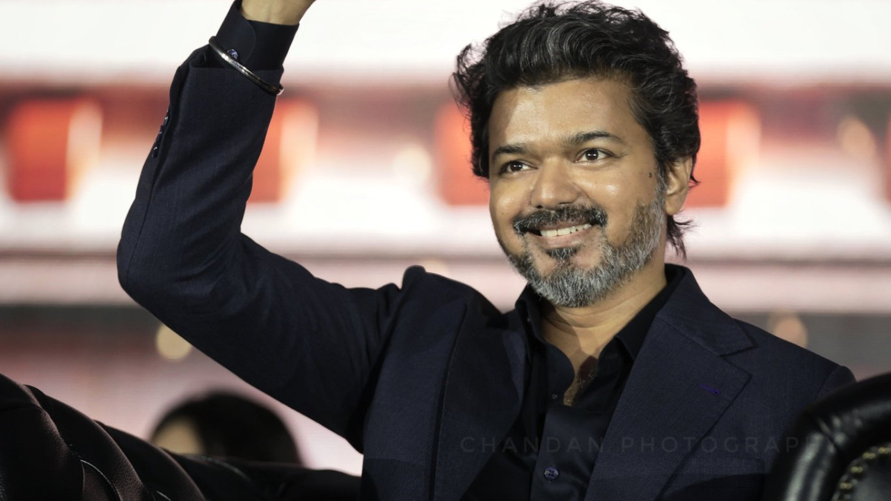 Vijay Thalapathy Congratulated by Mahesh Babu on Election Win