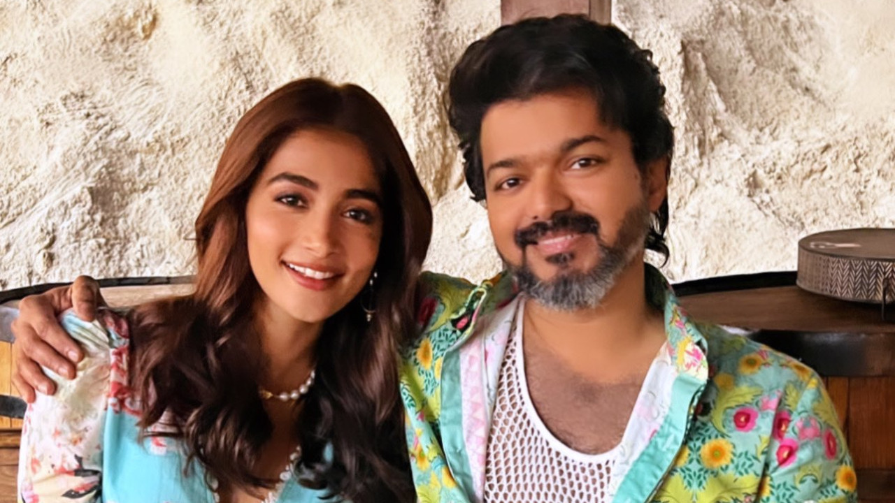 Pooja Hegde Predicted Vijay Thalapathys Victory Viral Video
