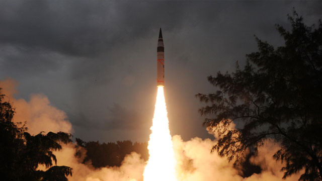 Agni IV missile test India conducts long range missile test in Bay of Bengal
