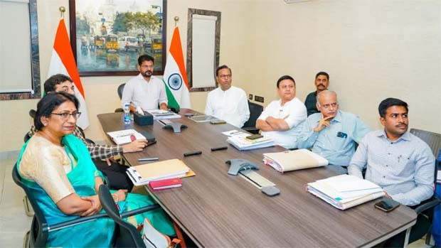 Raghuram Rajan advises Revanth Reddy on Telangana development