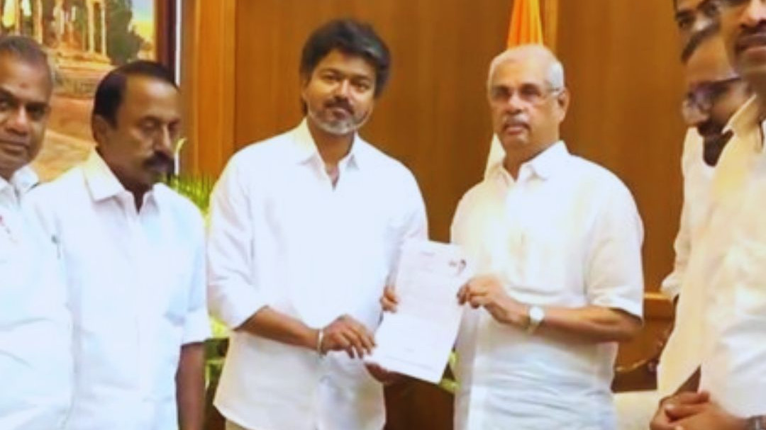 Vijay Meets Tamil Nadu Governor to Form Government