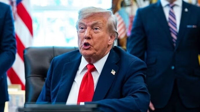 Donald Trump Warns Iran of Renewed Bombing