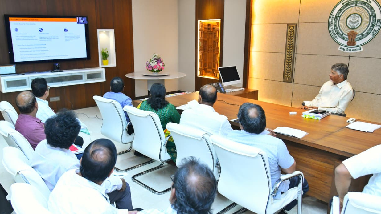 Chandrababu Naidu Focuses on Rapid Seed Supply for Farmers