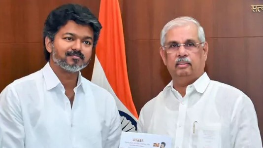 Governor Blocks Vijays Government Formation in Tamil Nadu
