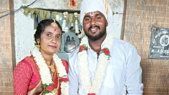 Karnataka Woman Elopes With Cousin Brother Before Wedding