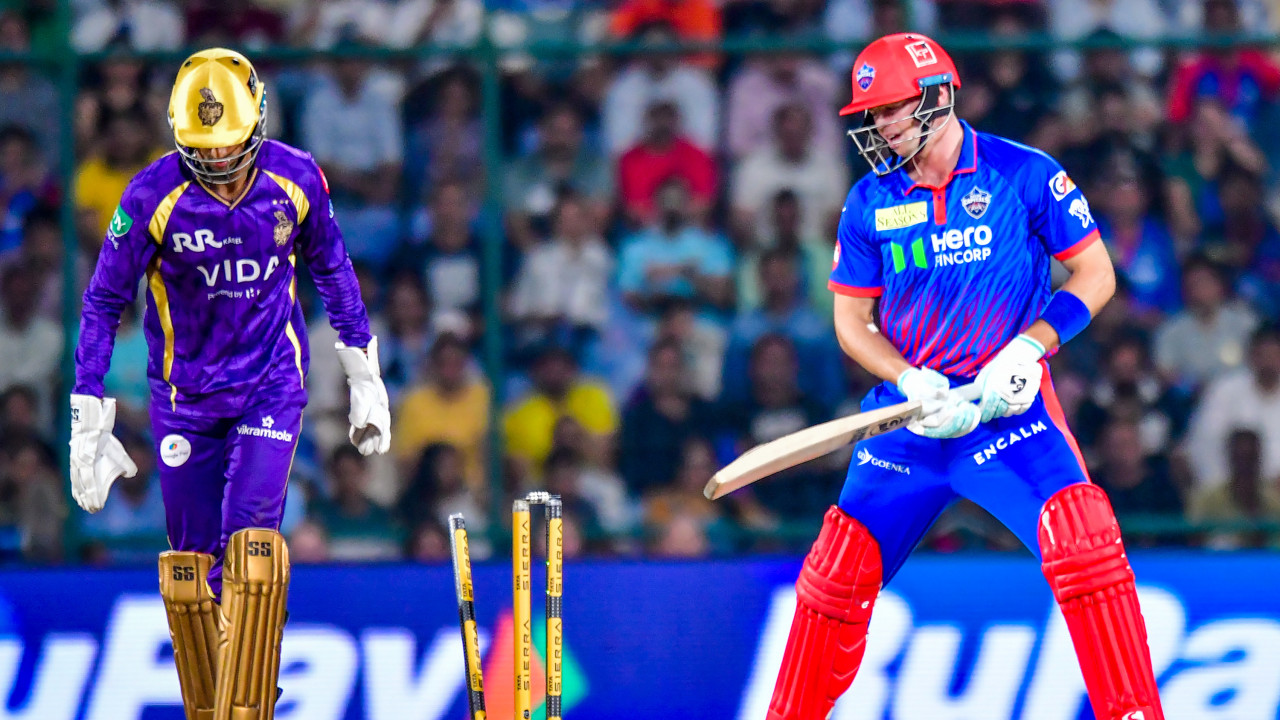 Delhi Capitals Struggle to Score Against KKR