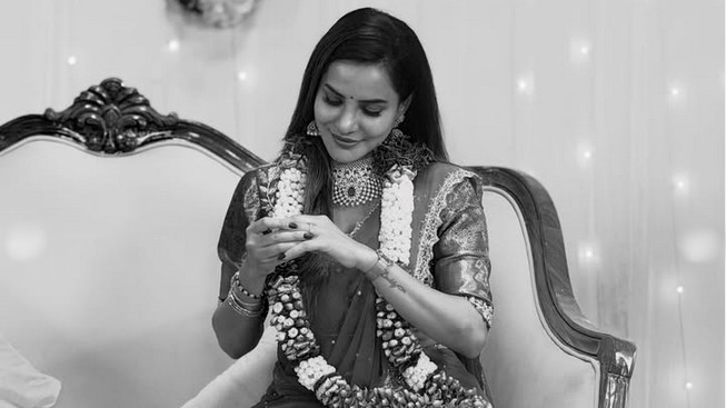Ashu Reddy Engagement Announced Amidst Controversy
