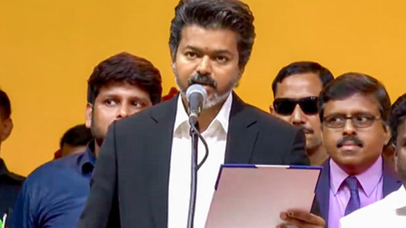 Vijay Cabinet Includes 29 Year Old Actress S Keerthana