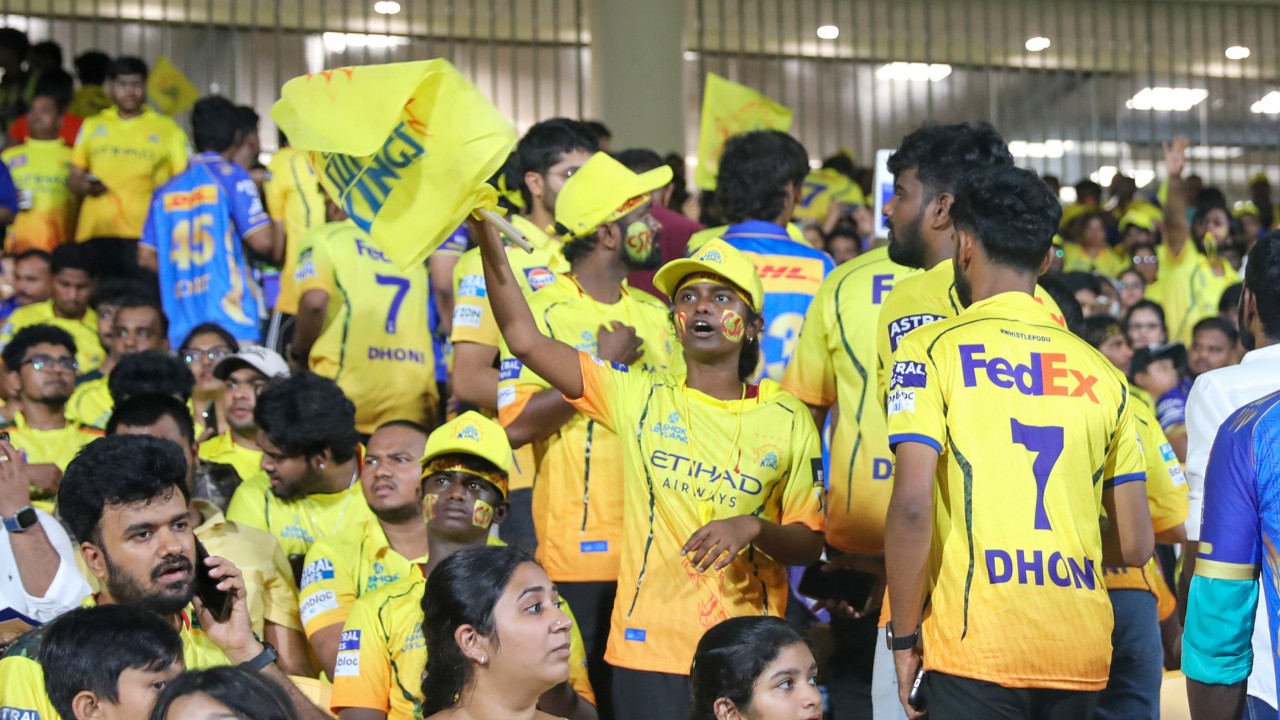 CSK vs LSG Ruturaj Gaikwad wins toss elects to bowl first