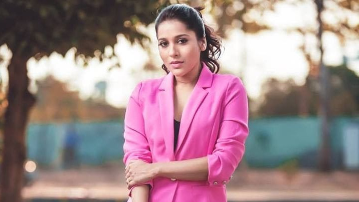 Rashmi Gautam Fully Supports BJP and Modi